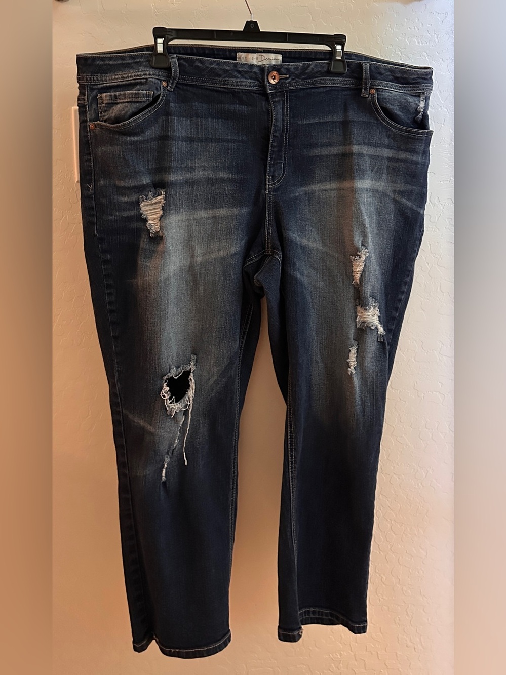 Distressed Dark Blue Women’s Boyfriend Jeans 24W